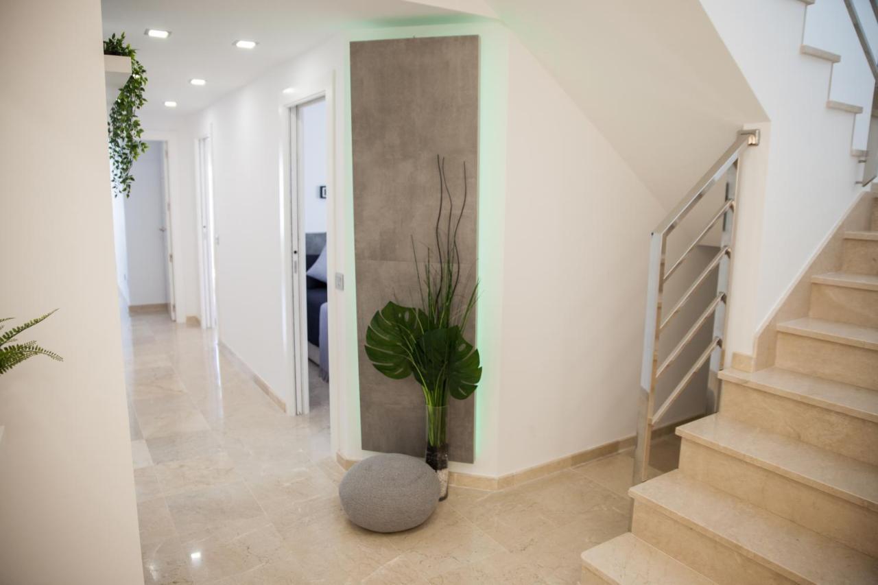 Spacious 200 Sq.m. Penthouse With Sea View Terraces Appartement Torremolinos
