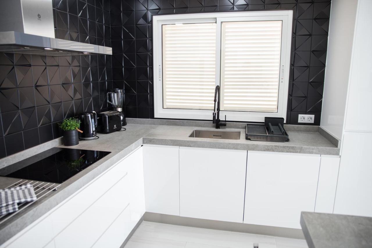 Appartement Spacious 200 Sq.m. Penthouse With Sea View Terraces *